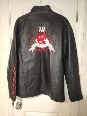 Chase Authentic  Kyle Busch Nascar Red M&M Black Leather Jacket Size Large